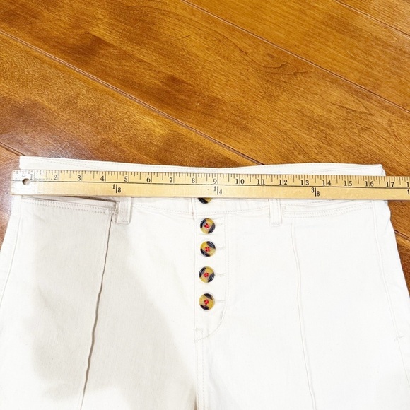 Anthro Pilcro Ivory/Ecru High-Rise Slim Boyfriend Denim Short - Size 29 - Picture 9 of 9